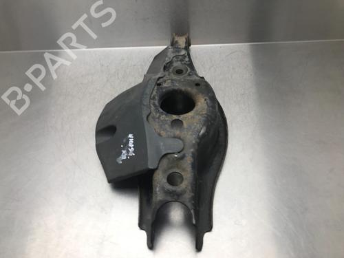 Right rear suspension arm TOYOTA AURIS (_E18_) 1.8 Hybrid (ZWE186_, ZWE186R) | BP12202844M15 