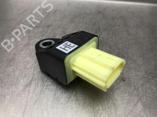 Used Electronic module LEXUS IS III (_E3_) 300h (AVE30_, AVE30R) (223 hp) 13567788