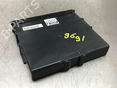 Used Electronic module TOYOTA YARIS (_P13_) 1.0 (KSP130_, KSP130) (69 hp) 10857992