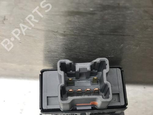 Switch NISSAN JUKE (F15) 1.6 | BP12250390I30 