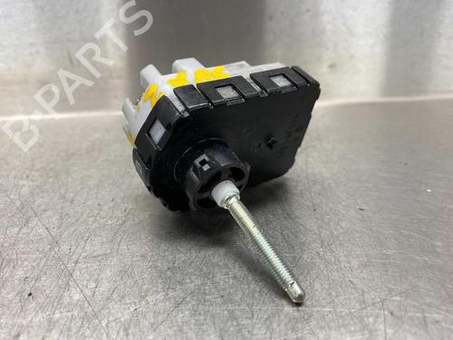 Headlight adjuster motor TOYOTA RAV 4 IV (_A4_) 2.5 Hybrid 4WD (AVA44_) | BP13182617E19