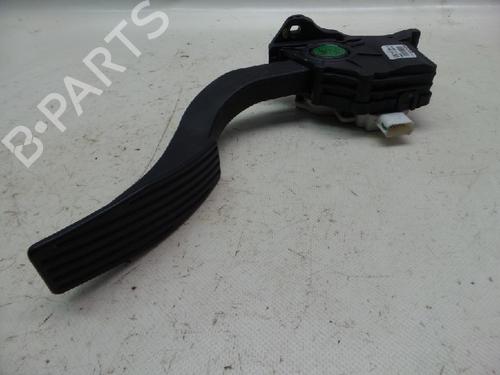 Pedal CHEVROLET AVEO Hatchback (T300) 1.3 D 96858781