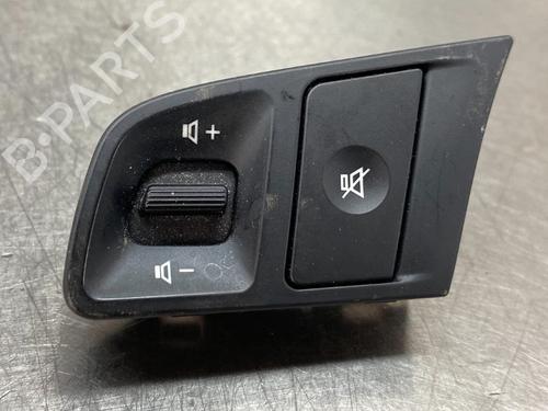 Used Steering wheel controls KIA VENGA (YN) 1.6 CVVT (125 hp) 13182772
