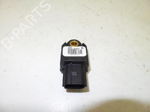 Elektronische module TOYOTA YARIS (_P9_) 1.3 VVT-i (SCP90_, SCP90R) (87 hp) 10823301