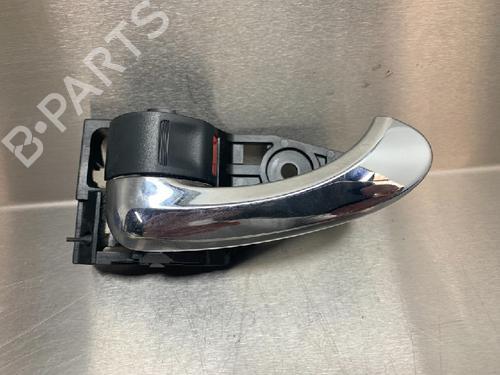Used Front left exterior door handle TOYOTA RAV 4 III (_A3_) 2.0 (ZSA35_, ZSA35R) (158 hp) 10846577
