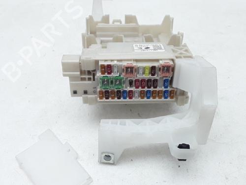 Used Fuse box TOYOTA AYGO (_B4_) 1.0 (KGB40) (69 hp) 10835986