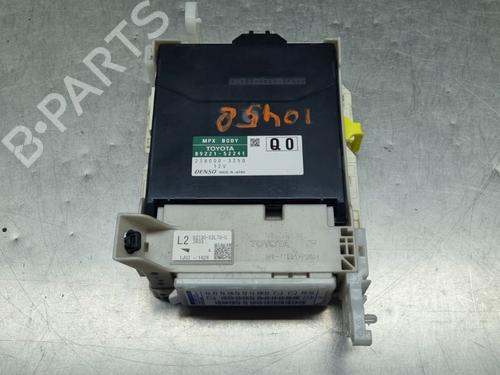 Used Fuse box Fuse box TOYOTA VERSO S (_P12_) 1.33 (NSP120_) (99 hp) 18911097 18911097