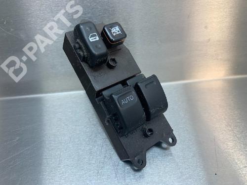 Used Switch Switch TOYOTA YARIS (_P1_) 1.5 (NCP13_, NCP13R) (106 hp) 10846445 10846445