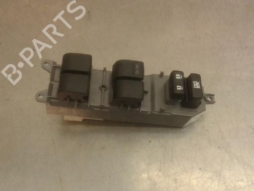 Used Switch TOYOTA YARIS (_P13_) 1.5 Hybrid (NHP130_, NHP130) (101 hp) 10829956