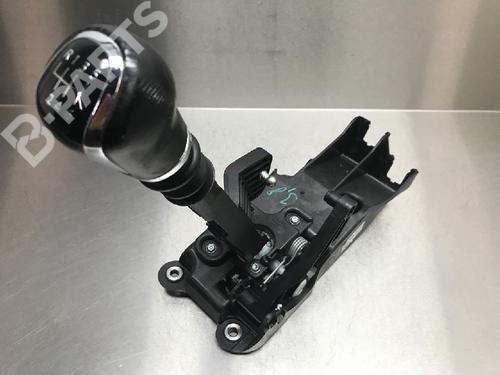 Used Manual gearbox selector Manual gearbox selector NISSAN QASHQAI II SUV (J11, J11_) 1.2 DIG-T (115 hp) 10849169 10849169