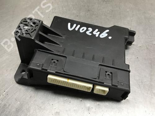 Used Electronic module TOYOTA YARIS (_P13_) 1.5 Hybrid (NHP130_, NHP130) (101 hp) 17465347