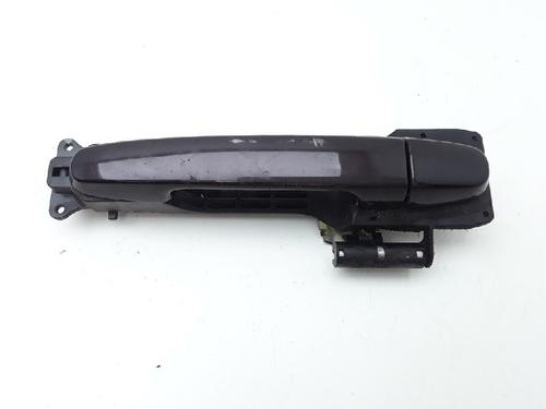Używane Klamka zewnętrzna drzwi przednich prawych DAIHATSU MATERIA (M4_) 1.5 (103 hp) 10839995