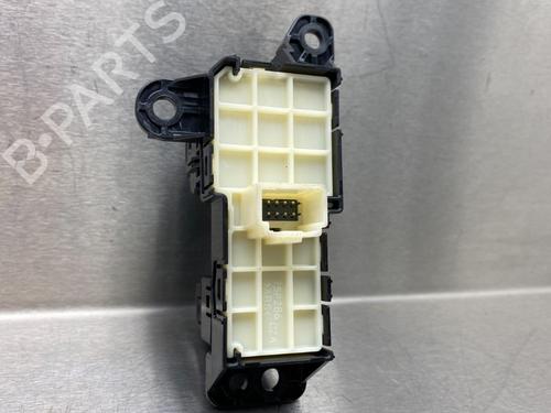 Switch TOYOTA YARIS (_P21_, _PA1_, _PH1_) 1.5 Hybrid (MXPH11) | BP10937522I30 