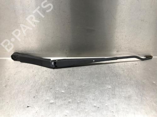Used Front windshield wiper arm NISSAN MICRA IV (K13K, K13KK) 1.2 DIG-S (98 hp) 17761298