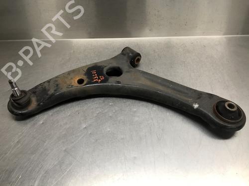 Venstre fortil bærearm MITSUBISHI COLT VI (Z3_A, Z2_A) 1.1 (Z31A, Z32A) (75 hp) 16762212