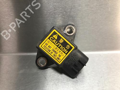Used Electronic sensor TOYOTA RAV 4 II (_A2_) 2.0 4WD (ACA21, ACA20) (150 hp) 10847209