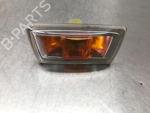 Used Right side indicator Right side indicator 11780950 11780950