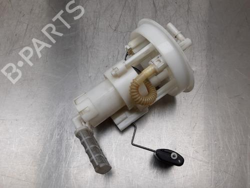 Used Fuel pump KIA CERATO I Hatchback (LD) 1.5 CRDi (102 hp) 10852221