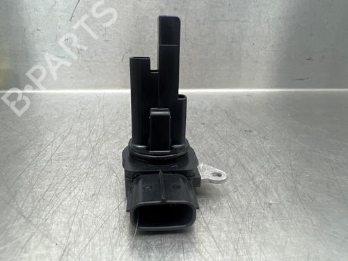 Used Mass air flow sensor TOYOTA YARIS (_P13_) 1.3 (NSP130_, NSP130) (99 hp) 17122208