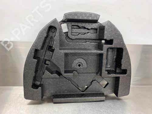 Used Glove box TOYOTA AURIS (_E18_) 1.8 Hybrid (ZWE186_, ZWE186R) (136 hp) 12206353