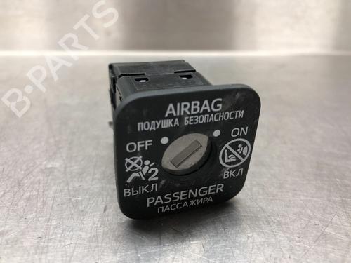 Used Switch TOYOTA RAV 4 IV (_A4_) 2.0 4WD (ZSA44_) (151 hp) 11198089