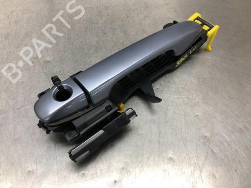 Used Front left exterior door handle TOYOTA VERSO (_R2_) 1.8 (ZGR21_, ZGR21R) (147 hp) 10968371