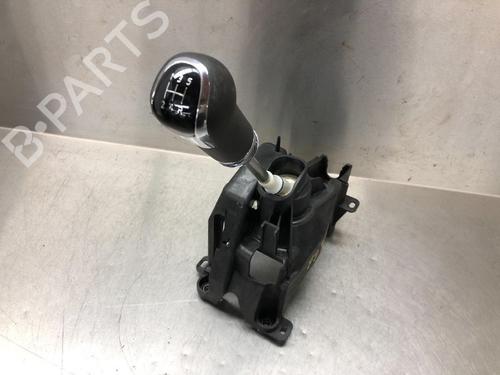 Used Gear lever NISSAN MICRA V (K14) 1.0 IG-T 100 (101 hp) 11745032