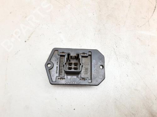 Varmeblæsermodstand TOYOTA YARIS (_P1_) 1.3 (NCP10, SCP12_) (86 hp) 11778695