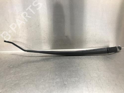 Brazo limpia delantero TOYOTA YARIS (_P21_, _PA1_, _PH1_) 1.5 Hybrid (MXPH10, MXPH11) (116 hp) 17831622