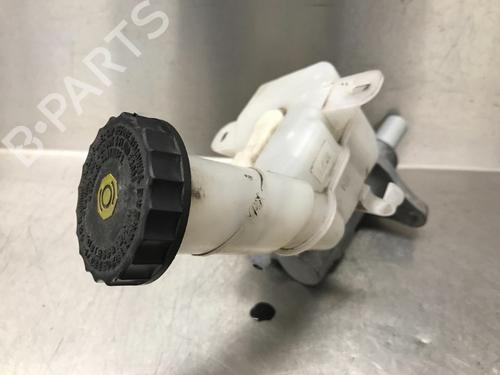 Used Brake master cylinder MITSUBISHI LANCER VIII (CY_A, CZ_A) 1.8 (CY3A, CY6A) (143 hp) 14933691