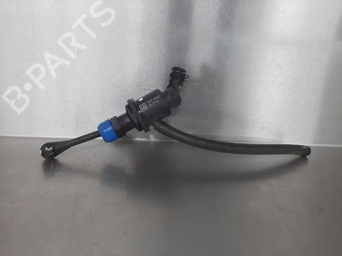 Used Clutch slave cylinder Clutch slave cylinder NISSAN MICRA V (K14) 0.9 IG-T (90 hp) 33181124 33181124