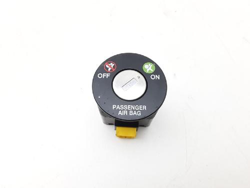 Used Switch HYUNDAI ACCENT III Saloon (MC) 1.4 GL (97 hp) 10841207