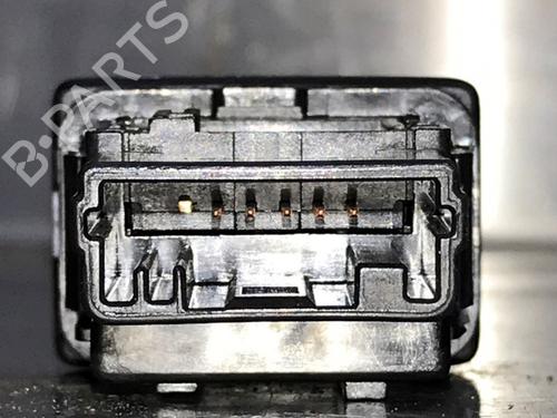 Switch TOYOTA YARIS (_P13_) 1.5 Hybrid (NHP130_, NHP130) | BP16470438I30 