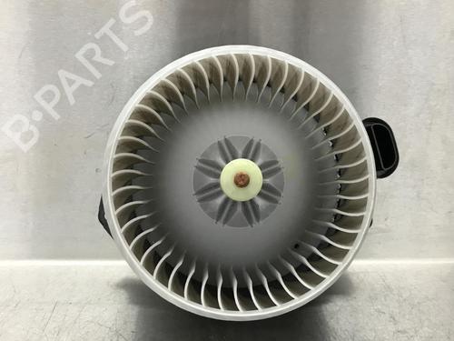 Ventilator motor TOYOTA YARIS (_P13_) 1.5 Hybrid (NHP130_) (101 hp) 10854237