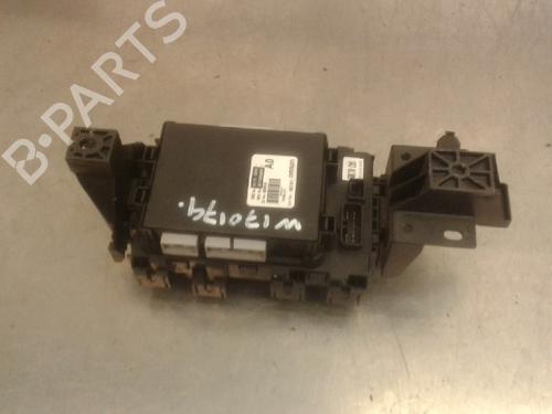 Sikringsdåse NISSAN PIXO (UA0) 1.0 (68 hp) 10829817