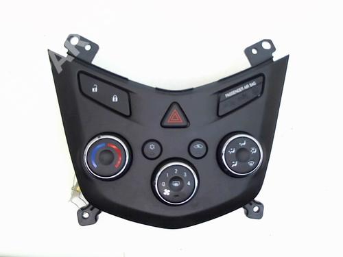 control-unit-chevrolet-aveo-hatchback-t300-12-95465997-2011-10820043 main image