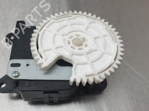 Used Electronic module TOYOTA YARIS (_P13_) 1.5 Hybrid (NHP130_) (101 hp) 13180040