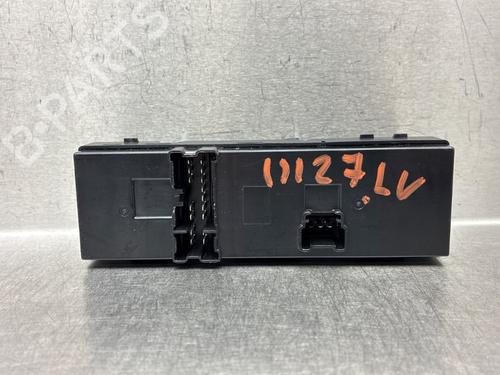 Switch NISSAN PULSAR Hatchback (C13) 1.6 DIG-T | BP33181142I30 - Image 3