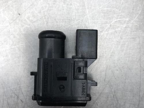 Used Electronic sensor TOYOTA YARIS (_P13_) 1.5 Hybrid (NHP130_, NHP130) (101 hp) 13382258