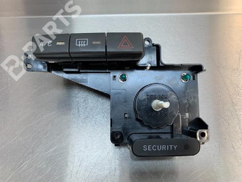 Used Switch Switch TOYOTA YARIS (_P1_) 1.5 (NCP13_, NCP13R) (106 hp) 10846487 10846487