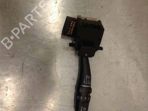 Used Steering column stalk KIA CERATO I Hatchback (LD) 1.6 (105 hp) 10827529