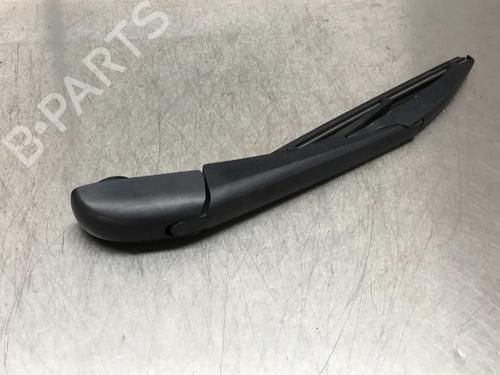 Used Rear windshield wiper arm TOYOTA AURIS (_E18_) 1.4 D-4D (NDE180_, NDE180R) (90 hp) 13181393