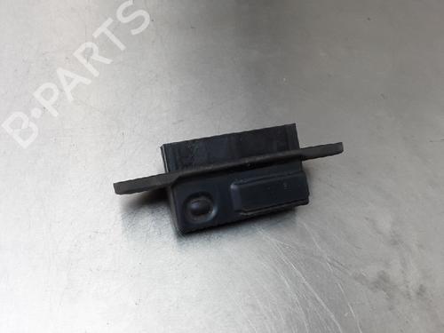 Used Tailgate handle TOYOTA YARIS (_P13_) 1.5 Hybrid (NHP130_) (101 hp) 10847791