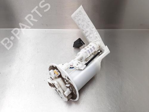 Used Fuel pump TOYOTA YARIS (_P13_) 1.0 (KSP130_, KSP130) (69 hp) 10845569