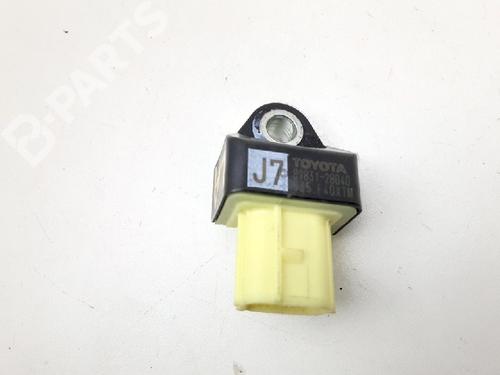 electronic-sensor-toyota-rav-4-v-_a5_-_h5_-25-hybrid-axah52-8983128040-2018-10840971 main image
