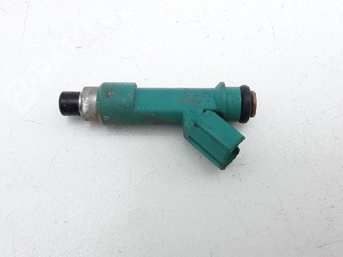 Used Injector Injector TOYOTA YARIS (_P13_) 1.0 (KSP130_, KSP130) (69 hp) 10832111 10832111