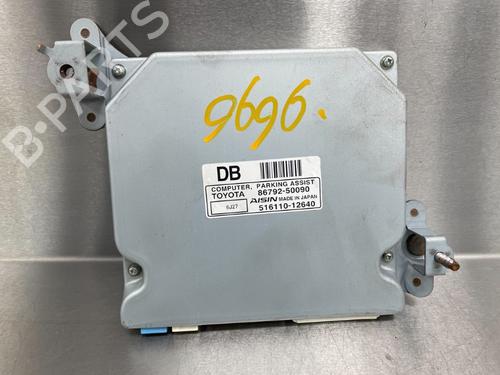 Used Electronic module LEXUS LS (_F4_) 460 (USF40) (381 hp) 10853513