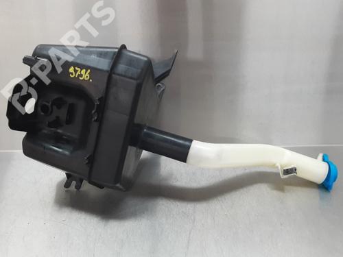 Used Windscreen washer tank Windscreen washer tank KIA SPORTAGE II (JE_, KM_) 2.7 V6 4WD (175 hp) 10855650 10855650