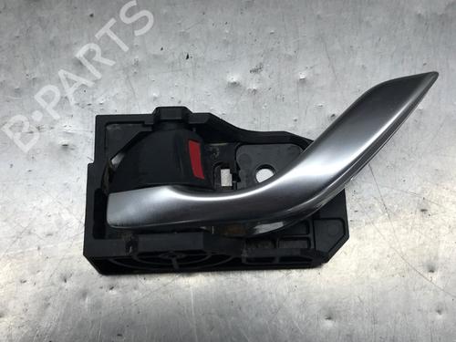Used Front left exterior door handle Front left exterior door handle 17006985 17006985