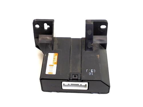 control-unit-toyota-corolla-verso-zer_-zze12_-r1_-16-znr10_-znr10r-886500f030-2004-2005-2006-2007-2008-2009-10820899 main image